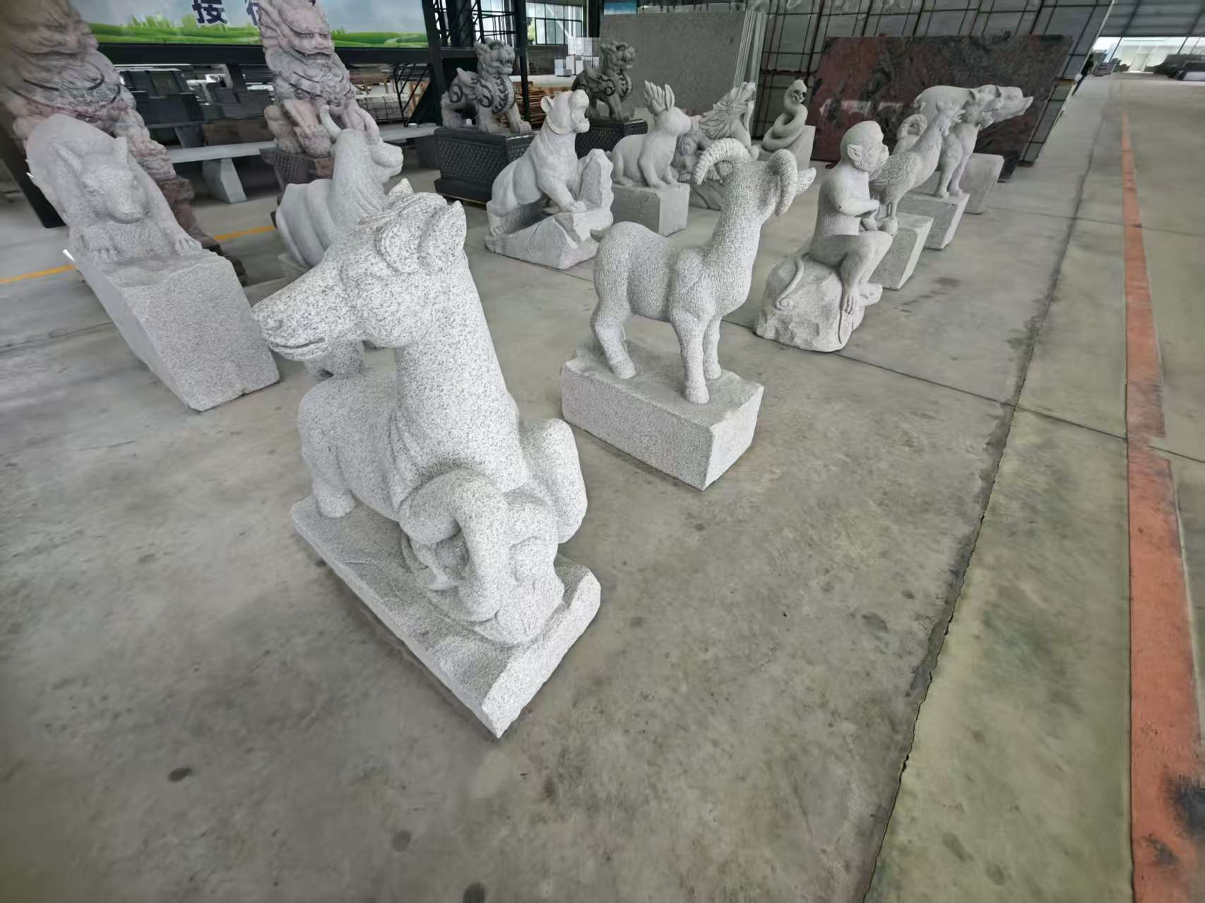 宜春芝麻白雕刻 十二生肖 异形雕刻